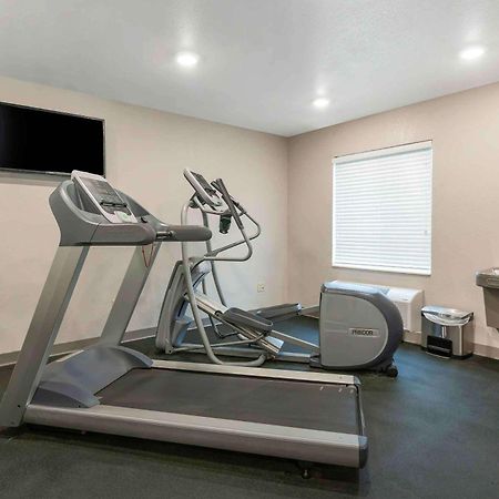 Extended Stay America Select Suites - Louisville - Airport Eksteriør bilde
